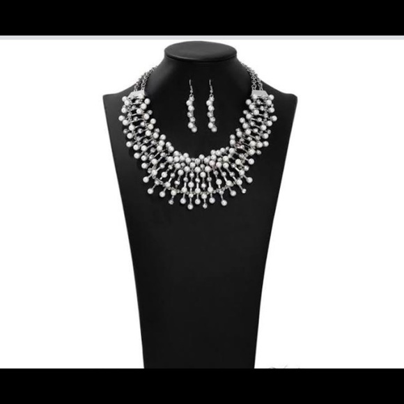 Paparazzi Zi Collection Signature Series - Picture 2 of 3